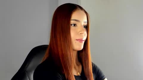 Snapshot of madie_collins7 chatting on 12.16.25 Madie online show from 12.16.25