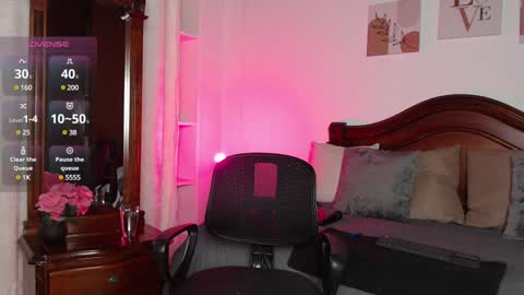 Snapshot of madisex_s chatting on 12.15.24 Madelein online show from 12.15.24