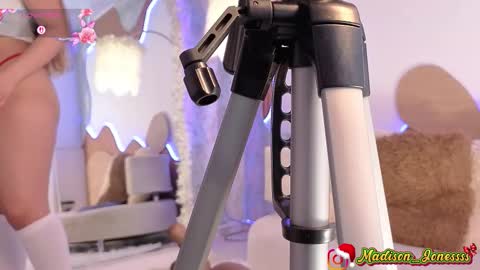    online show from 01.10.26