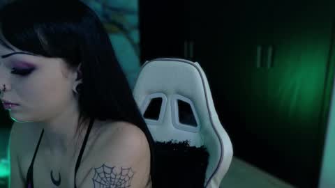 madison_jacksonn online show from 09.23.25