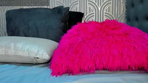   online show from 01.11.25