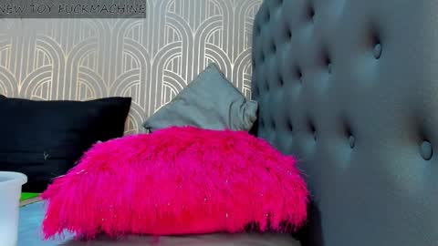   online show from 03.02.25