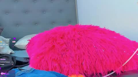   online show from 09.12.25