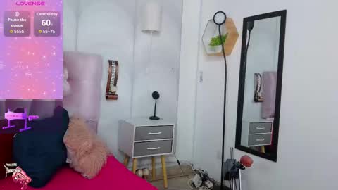 madison_oli online show from 12.02.25