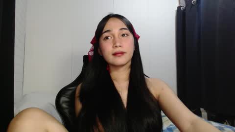 Snapshot of madisonfoxy chatting on 10.25.25 Madison Fox online show from 10.25.25