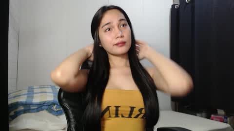 Snapshot of madisonfoxy chatting on 10.30.25 Madison Fox online show from 10.30.25