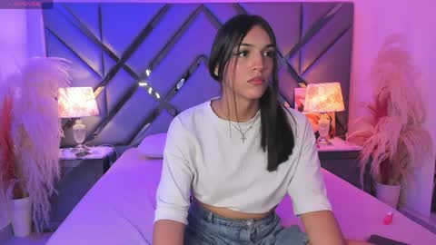 Snapshot of madisonherrera chatting on 06.06.26 Maddi online show from 06.06.26