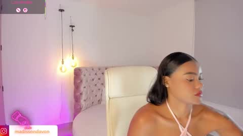 Snapshot of madisson_davon chatting on 10.05.25 Madisson Davon online show from 10.05.25