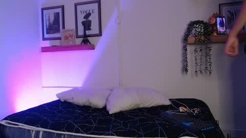    online show from 03.29.26