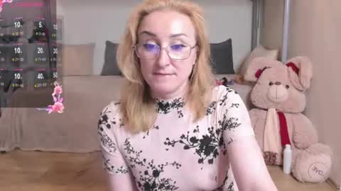 Snapshot of madissonkiss chatting on 06.18.26 Madisson online show from 06.18.26