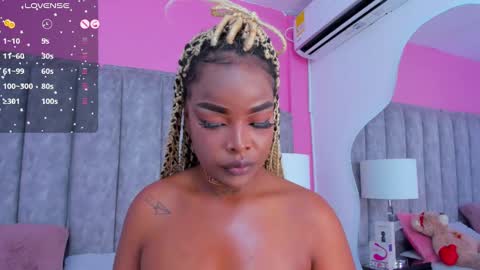 Madisson Lopez online show from 01.01.25