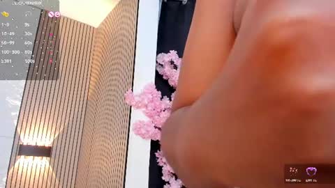 Snapshot of madissonlopez chatting on 06.17.26 Madisson Lopez online show from 06.17.26