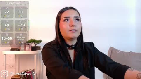 Snapshot of mady_malkovax chatting on 06.17.26 Mady online show from 06.17.26