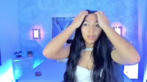 Snapshot of mady_roa chatting on 06.20.26 Mady Roa online show from 06.20.26