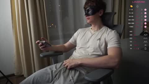 Mike XMaestro 3369 online show from 12.20.25