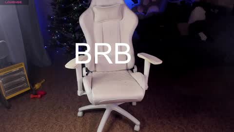 Maevee online show from 01.05.25