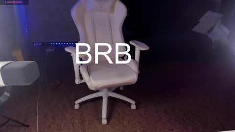 Maevee online show from 02.20.25