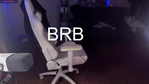 Maevee online show from 02.25.25