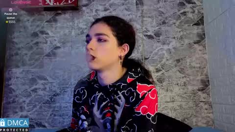 maevekuro online show from 12.17.25