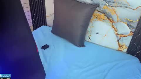 maevekuro online show from 12.20.25