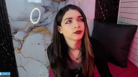 maevekuro online show from 04.15.26