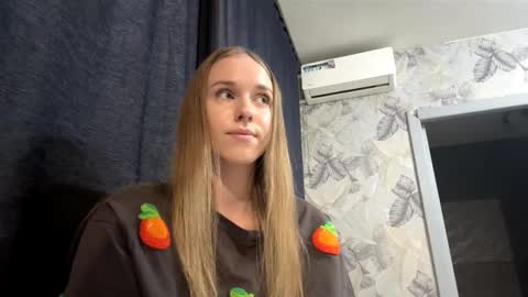 Snapshot of mafaldatefera chatting on 03.04.26 Sara online show from 03.04.26