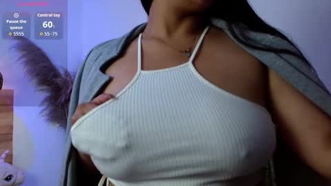 Snapshot of mafe_velezzz chatting on 10.14.25 mafevelezzz online show from 10.14.25
