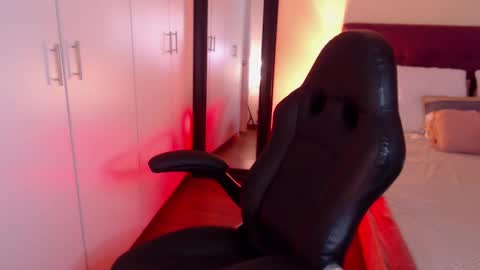 Mafer Flor online show from 03.11.25