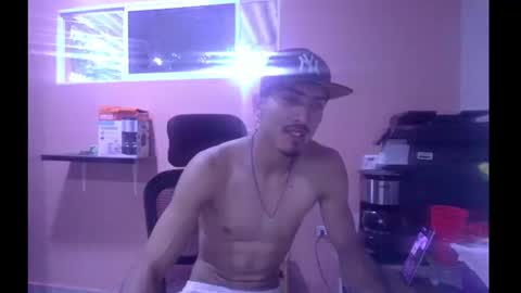 Snapshot of magallanes2134 chatting on 09.23.25 magallanes2134 online show from 09.23.25