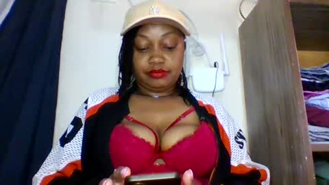 Snapshot of magdalinemus chatting on 07.17.26 magdalinemus online show from 07.17.26