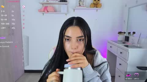 Snapshot of mager_of chatting on 01.13.26 Eva online show from 01.13.26