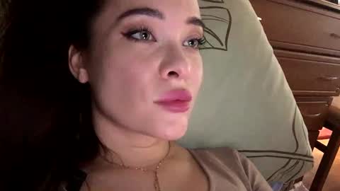 magggg658318 online show from 09.19.25