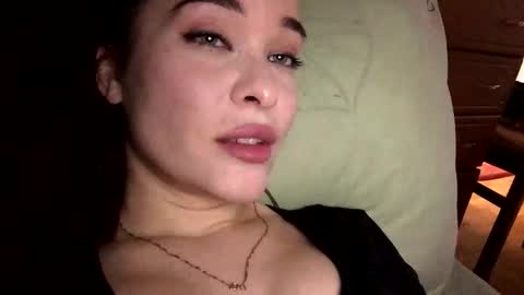 magggg658318 online show from 11.18.25