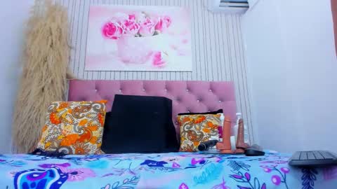 maggy_big_tits online show from 10.30.25