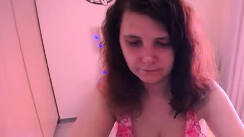 Snapshot of magic_kristy chatting on 07.14.26 Kristy online show from 07.14.26