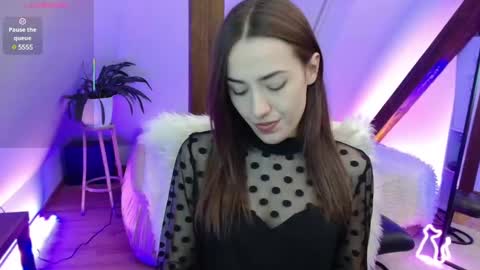 Snapshot of magic_zooey chatting on 02.28.25 Zooey online show from 02.28.25
