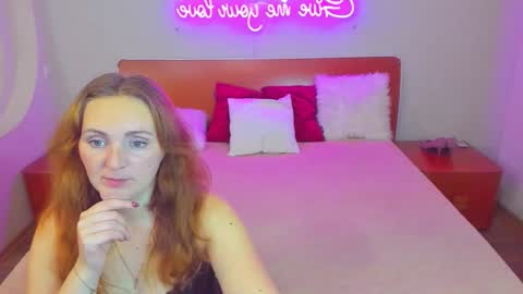 Lili and Bella online show from 11.23.25