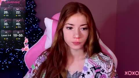 Snapshot of magicladyy chatting on 01.05.25 Angel online show from 01.05.25