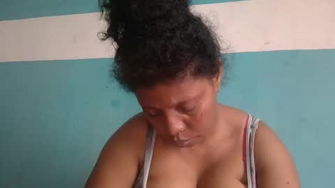 Snapshot of magniah chatting on 02.01.26 magniah online show from 02.01.26