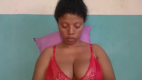 Snapshot of magniah chatting on 02.02.26 magniah online show from 02.02.26