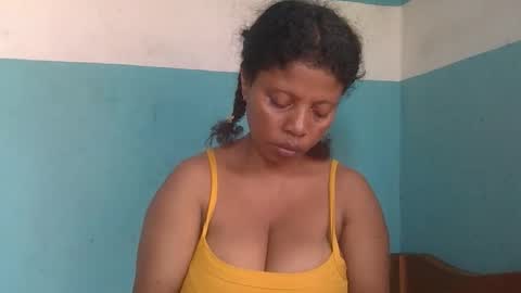 Snapshot of magniah chatting on 02.05.26 magniah online show from 02.05.26