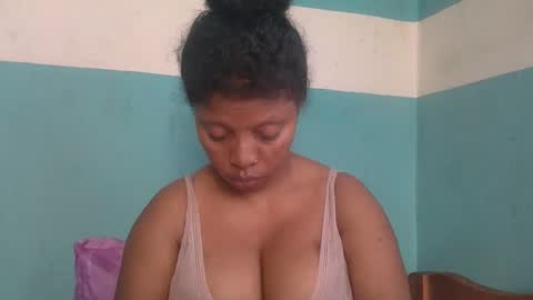 Snapshot of magniah chatting on 02.06.26 magniah online show from 02.06.26