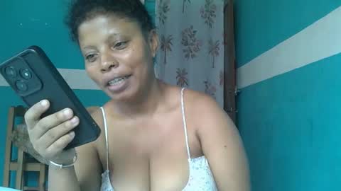 Snapshot of magniah chatting on 02.21.26 magniah online show from 02.21.26