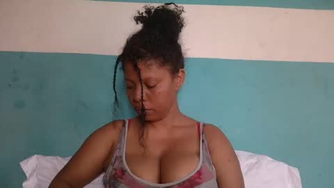 Snapshot of magniah chatting on 02.24.26 magniah online show from 02.24.26