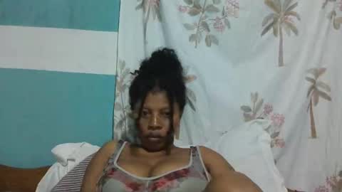 Snapshot of magniah chatting on 02.26.26 magniah online show from 02.26.26