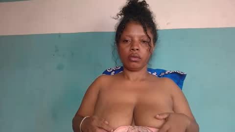 Snapshot of magniah chatting on 03.04.26 magniah online show from 03.04.26