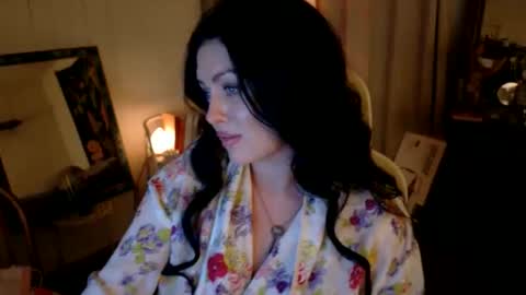 Magnolia Maggie Maggie Jane  online show from 05.25.26