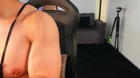 If you want me to use the Lovense please let me know  --    online show from 02.20.26