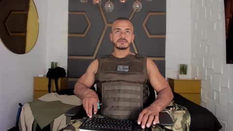 Snapshot of magnusclark chatting on 09.12.25 Magnusclark online show from 09.12.25