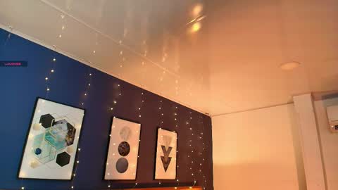 Dani online show from 10.18.25